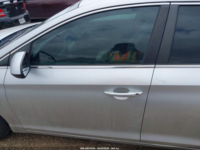 5NPE24AF4HH585951 Hyundai Sonata