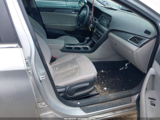 5NPE24AF4HH585951 Hyundai Sonata