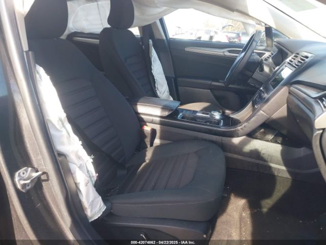 3FA6P0H79JR284534 Ford FUSION SE