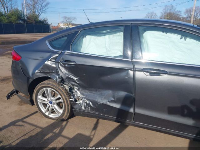 3FA6P0H79JR284534 Ford FUSION SE