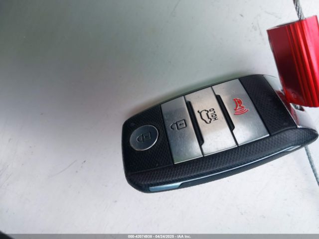 KNDCC3LC6J5148315 KIA NIRO EX