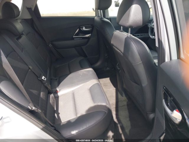 KNDCC3LC6J5148315 KIA NIRO EX