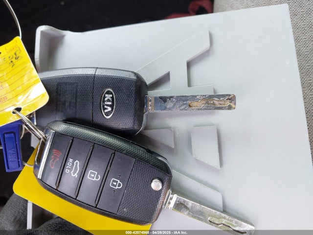 5XXGT4L32JG269295 KIA Optima Lx