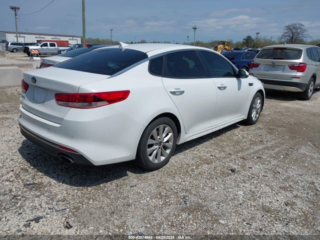 5XXGT4L32JG269295 KIA Optima Lx