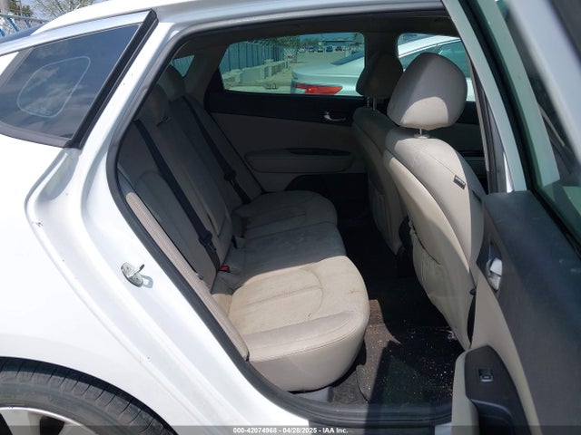 5XXGT4L32JG269295 KIA Optima Lx