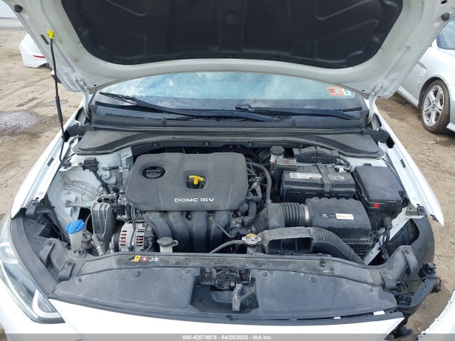 Hyundai ELANTRA SE 2017 5NPD84LF8HH041184 Image 10