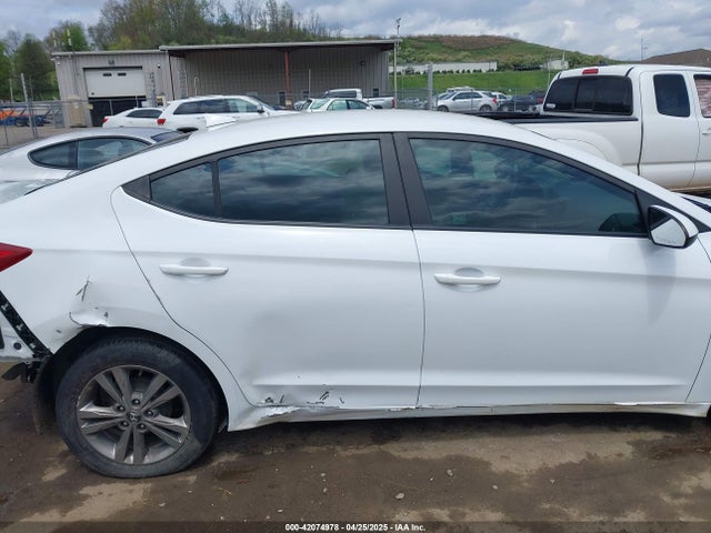 Hyundai ELANTRA SE 2017 5NPD84LF8HH041184 Image 18