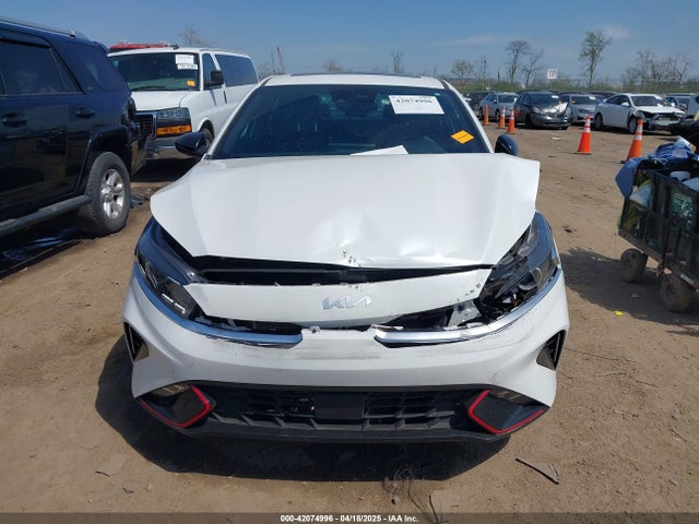 3KPF54AD8RE773355 KIA Forte Gt-line