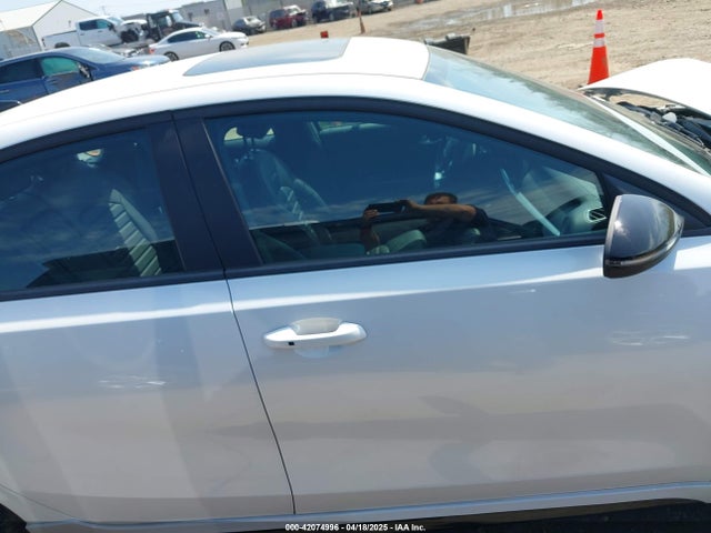 3KPF54AD8RE773355 KIA Forte Gt-line