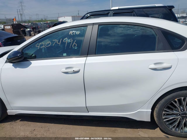 3KPF54AD8RE773355 KIA Forte Gt-line
