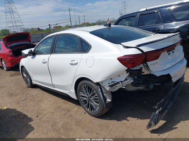 3KPF54AD8RE773355 KIA Forte Gt-line