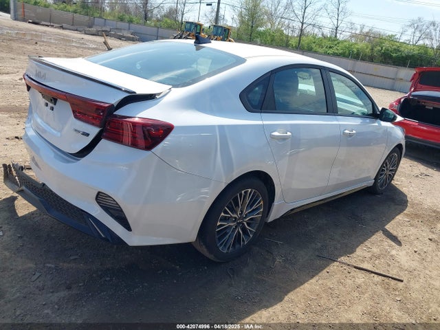 3KPF54AD8RE773355 KIA Forte Gt-line