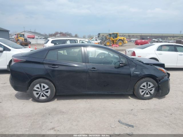 JTDKARFUXH3041931 Toyota Prius Four