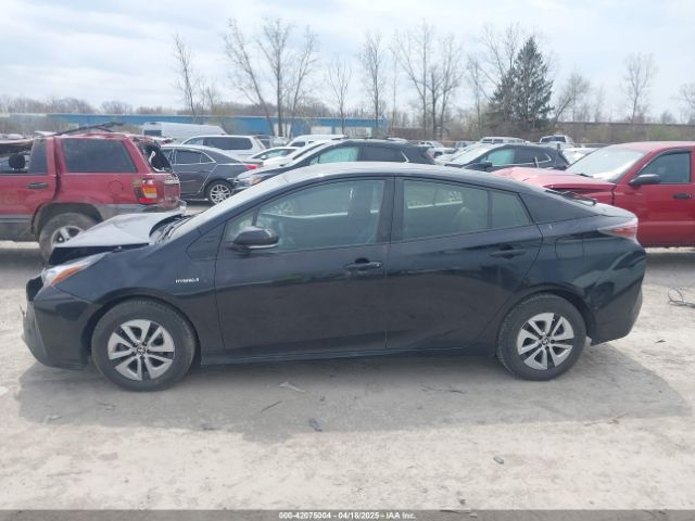 JTDKARFUXH3041931 Toyota Prius Four