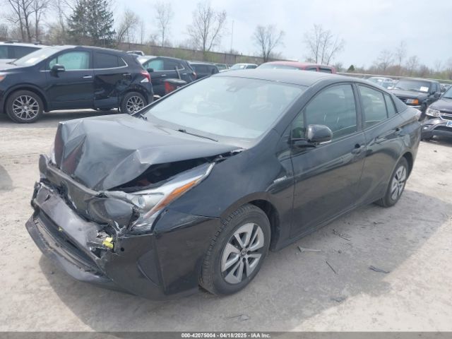 JTDKARFUXH3041931 Toyota Prius Four