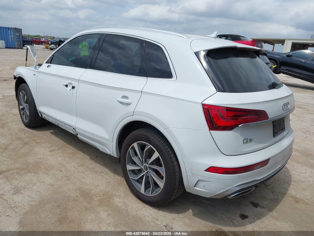 2022 AUDI Q5 WA1EAAFY0N2133918 Photo 2