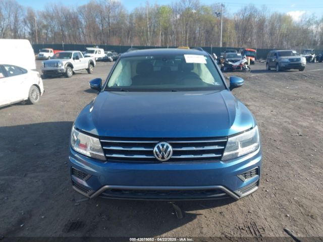 3VV2B7AX2LM017277 Volkswagen Tiguan 2.0t Se/2.0t Se R-line Black/2.0t Sel