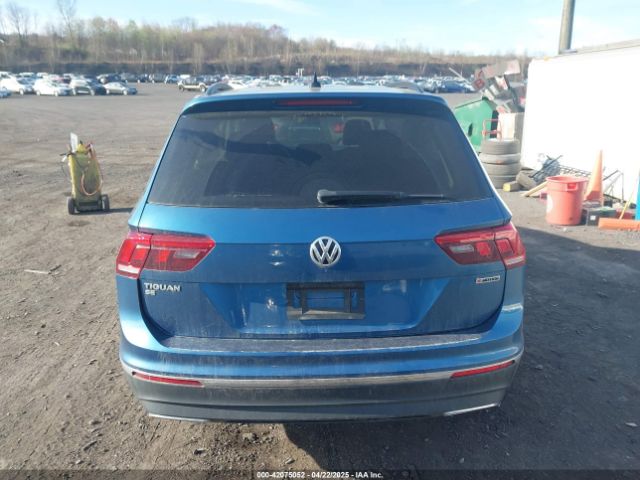 3VV2B7AX2LM017277 Volkswagen Tiguan 2.0t Se/2.0t Se R-line Black/2.0t Sel