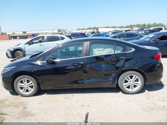 1G1BE5SM1J7247228 Chevrolet Cruze Lt Auto