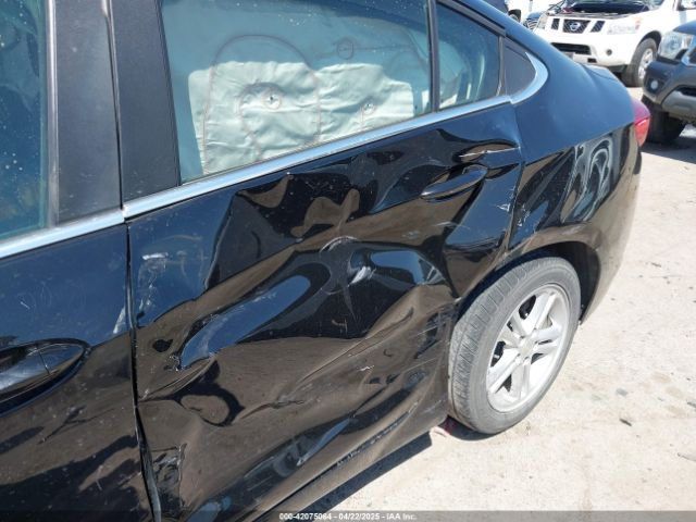 1G1BE5SM1J7247228 Chevrolet Cruze Lt Auto