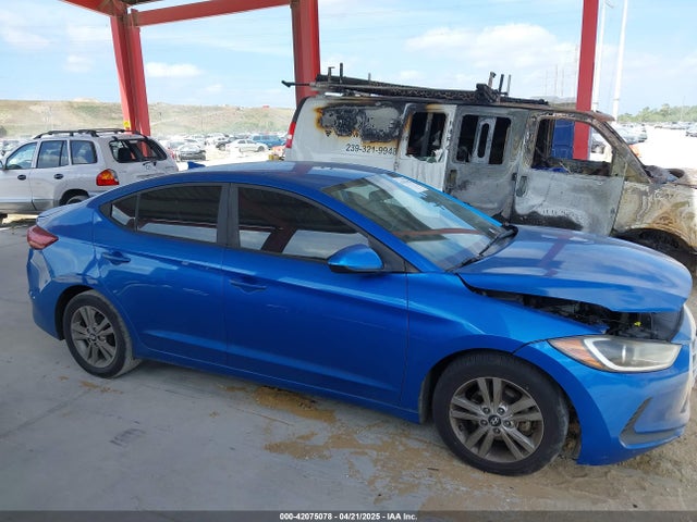 KMHD84LF2HU165520 Hyundai ELANTRA SE