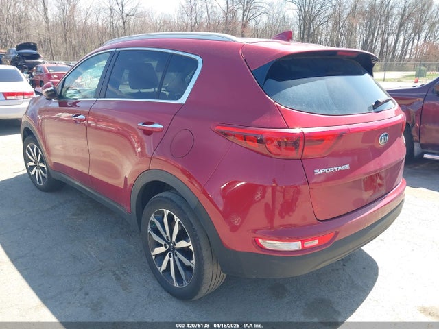 2018 KIA SPORTAGE KNDPNCAC8J7447095 Photo 2