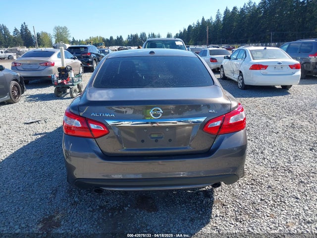 1N4AL3AP8HC180059 Nissan Altima 2.5 Sl