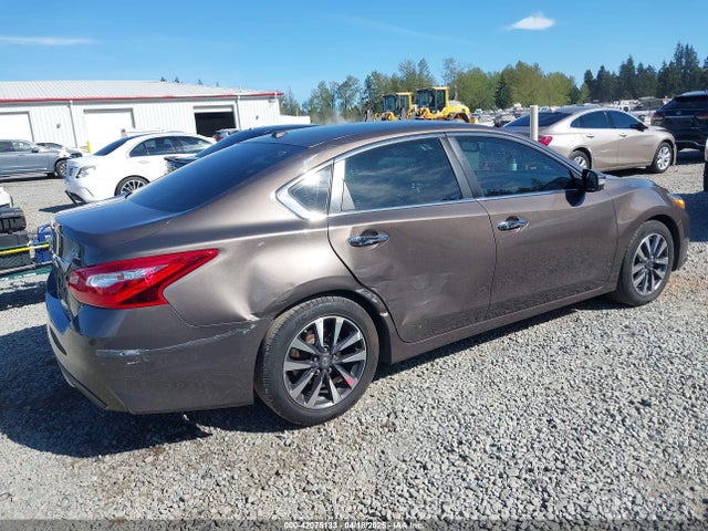 1N4AL3AP8HC180059 Nissan Altima 2.5 Sl