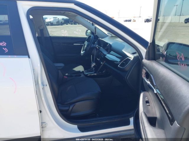 2024 KIA SELTOS KNDEU2AA9R7570967 Photo 4