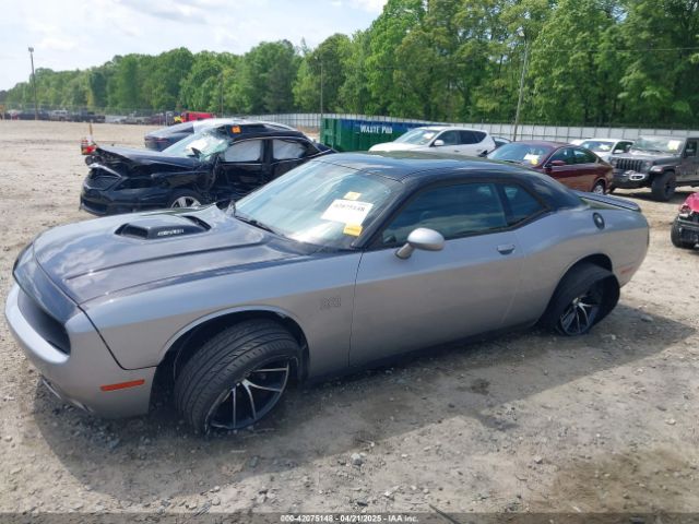 2C3CDZFJ1HH610572 Dodge Challenger 392 Hemi Scat Pack Shaker