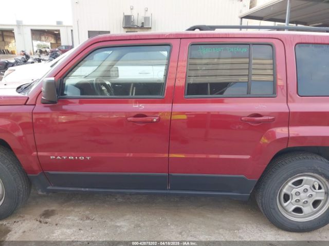1C4NJPBB5GD574882 Jeep Patriot Sport