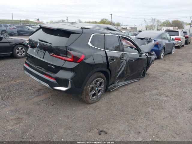 2024 BMW X1 WBX73EF03R5Y38939 Photo 3