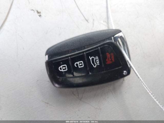 5XYZU3LB7JG549653 Hyundai Santa Fe Sport 2.4l