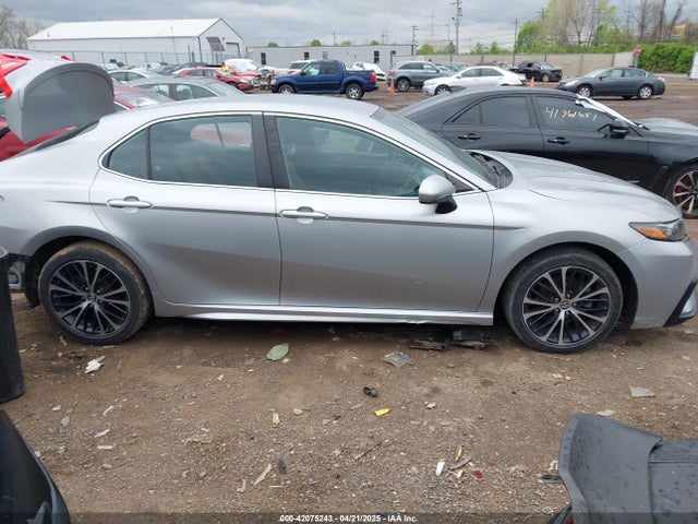 4T1G11AK1MU458190 Toyota CAMRY SE