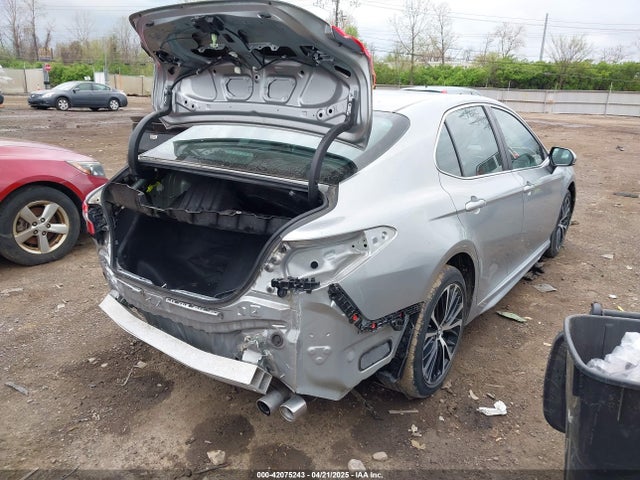 4T1G11AK1MU458190 Toyota CAMRY SE