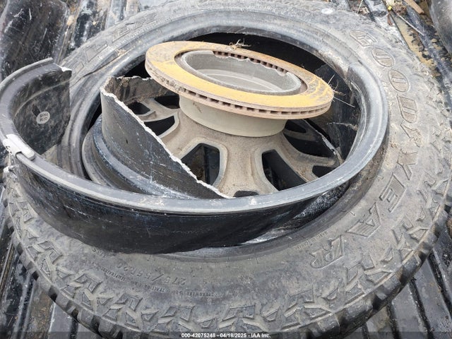 1GCRCREC0EZ269737 Chevrolet Silverado 1500 1lt