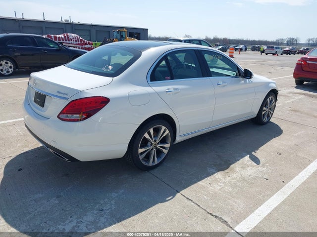 WDDWF4KBXJR409205 Mercedes-Benz C 300 4matic