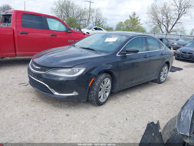 Chrysler 200 Limited 2015 1C3CCCAB6FN524453 Image 2