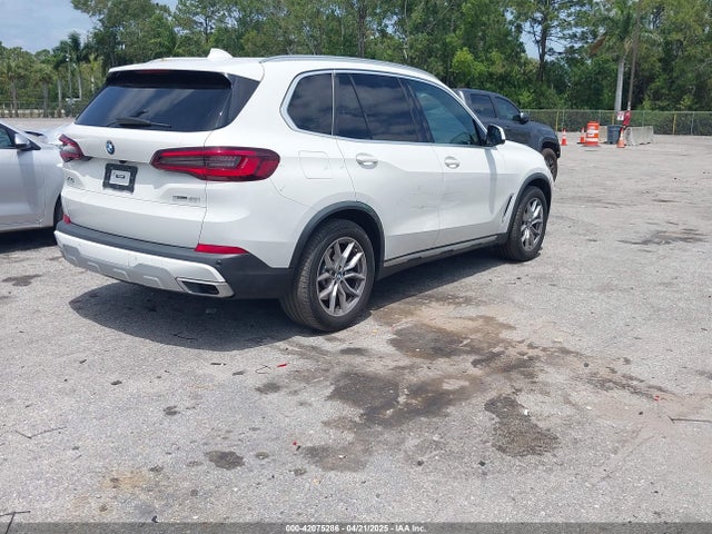 5UXCR4C02N9K60021 BMW X5 Sdrive40i