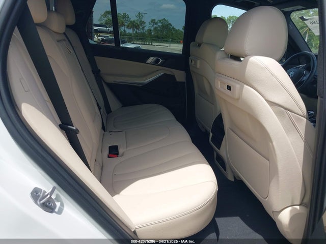5UXCR4C02N9K60021 BMW X5 Sdrive40i