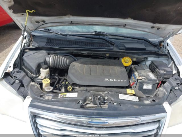2C4RC1BG4ER404320 Chrysler Town & Country Touring