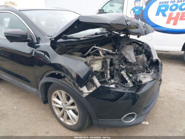 JN1BJ1CP2HW017219 Nissan Rogue Sport Sv