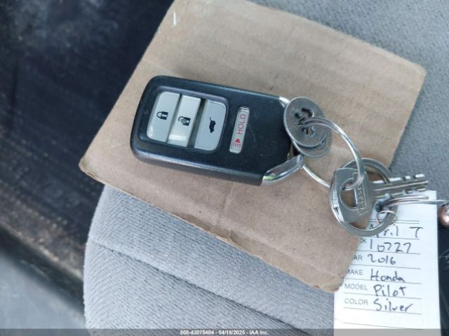 5FNYF5H10GB044006 Honda PILOT LX
