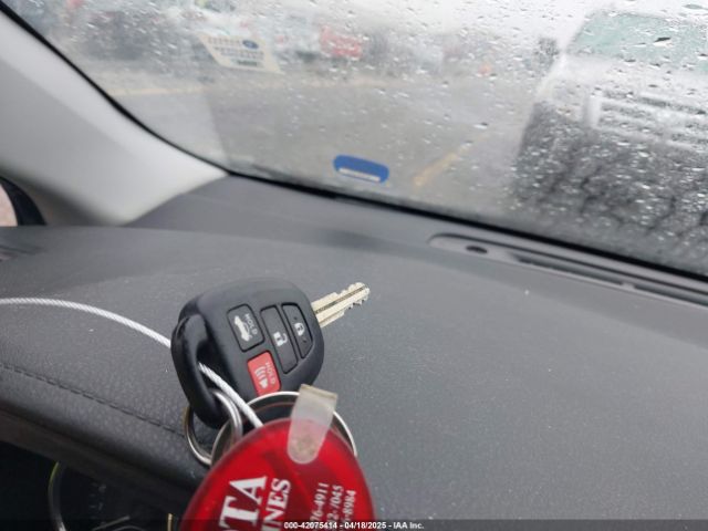 2T1BURHE1GC577671 Toyota COROLLA LE