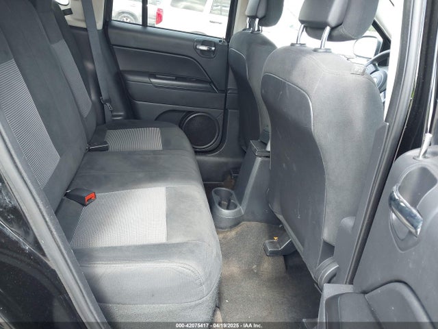 1C4NJCBA3GD525308 Jeep Compass Sport