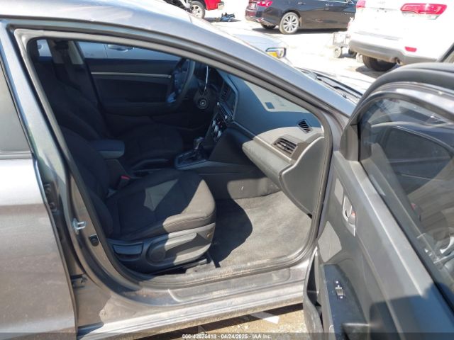 2019 HYUNDAI ELANTRA 5NPD74LF4KH411878 Photo 4