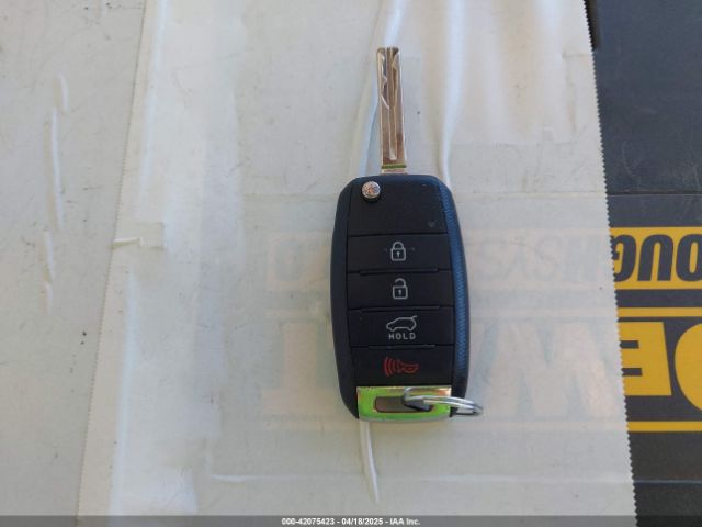 5XYKT4A61EG435606 KIA SORENTO LX