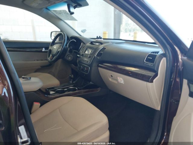 5XYKT4A61EG435606 KIA SORENTO LX