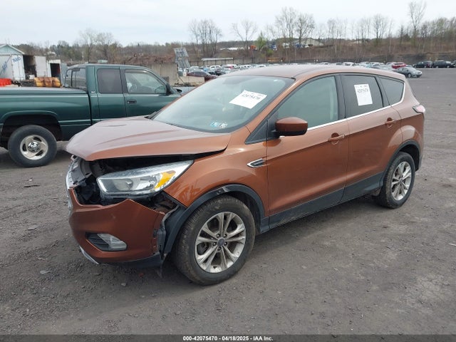 1FMCU9GD5HUA57132 Ford ESCAPE SE