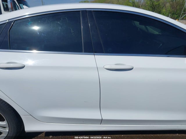 1C3CCCAB8GN109121 Chrysler 200 Limited